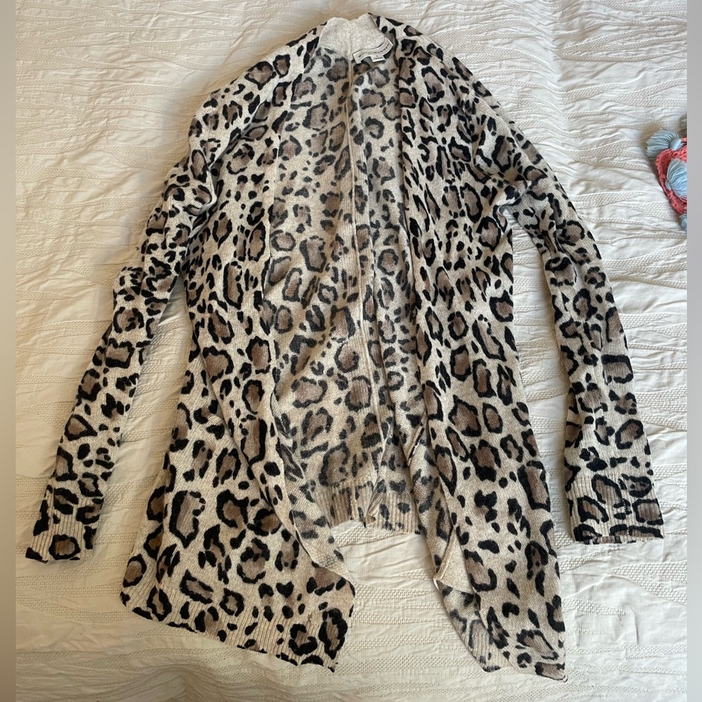 White Warren Leopard open light weight warm sweater